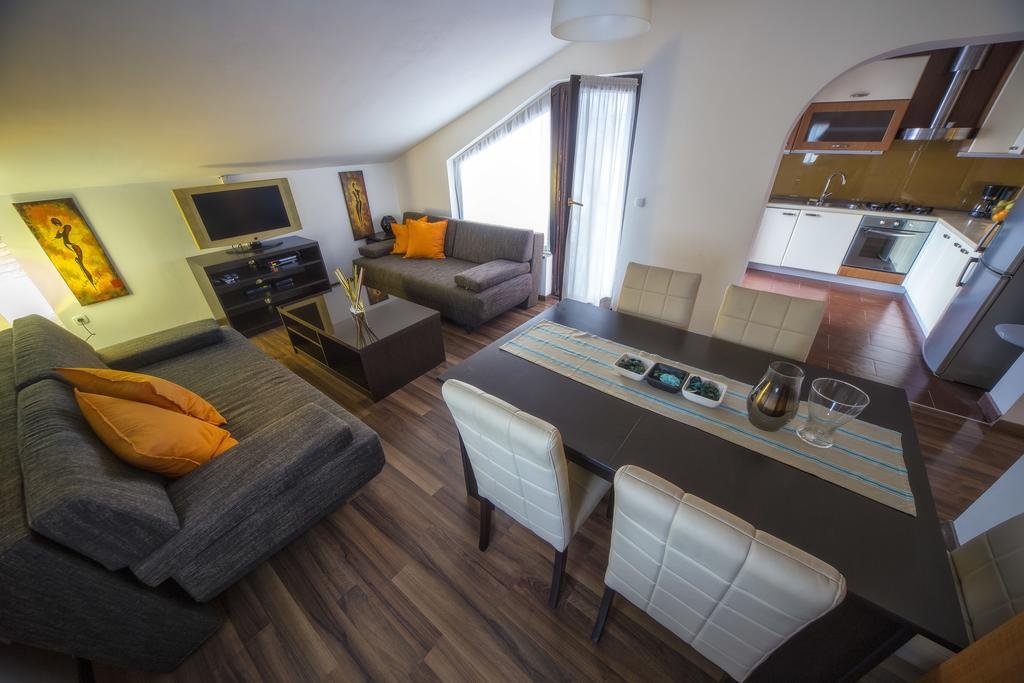 Apartments Michelle Umag Bilik gambar