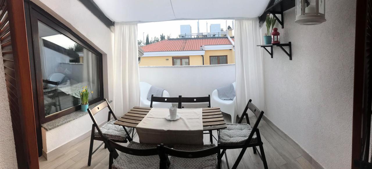 Apartments Michelle Umag Luaran gambar